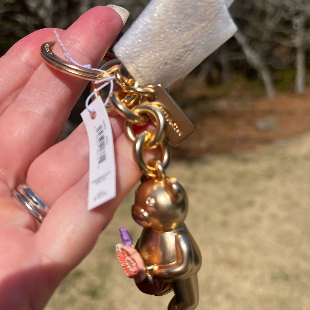 Coach Garden Bear Keychain/Charm with Floral Accents 🌼 New with tag 🌺 - Picture 4 of 7